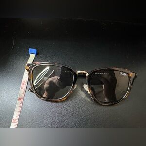 Quay run around tortoise sunglasses